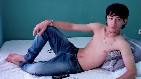 Snapshot of chandler_kenji chatting on 12/19/24, 07:07 Kenji online show from 12/19/24, 07:07