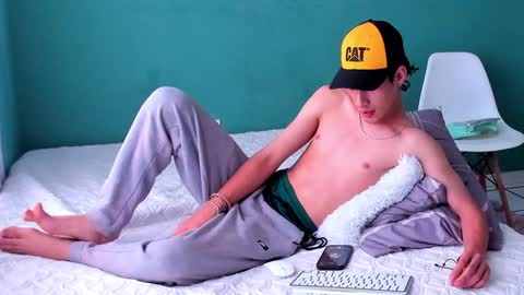 Snapshot of chandler_kenji chatting on 12/30/24, 06:27 Kenji online show from 12/30/24, 06:27