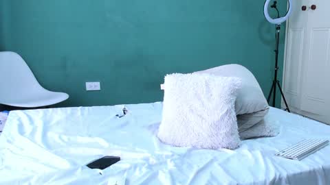 Snapshot of chandler_kenji chatting on 01/18/25, 05:04 Kenji online show from 01/18/25, 05:04