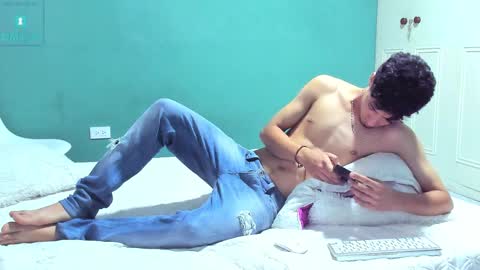 Snapshot of chandler_kenji chatting on 02/26/25, 11:04 Kenji online show from 02/26/25, 11:04