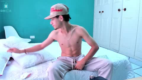 Snapshot of chandler_kenji chatting on 02/27/25, 05:26 Kenji online show from 02/27/25, 05:26