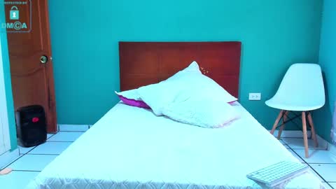 Snapshot of chandler_kenji chatting on 03/04/25, 08:27 Kenji online show from 03/04/25, 08:27