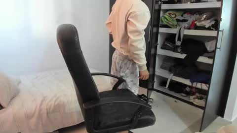 Snapshot of chandler_kenji chatting on 09/09/25, 11:54 Kenji online show from 09/09/25, 11:54