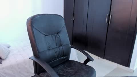 Snapshot of chandler_kenji chatting on 09/11/25, 12:16 Kenji online show from 09/11/25, 12:16