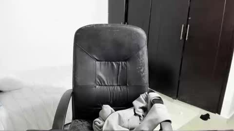 Snapshot of chandler_kenji chatting on 09/13/25, 04:23 Kenji online show from 09/13/25, 04:23