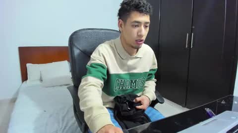 Snapshot of chandler_kenji chatting on 10/25/25, 01:13 Kenji online show from 10/25/25, 01:13