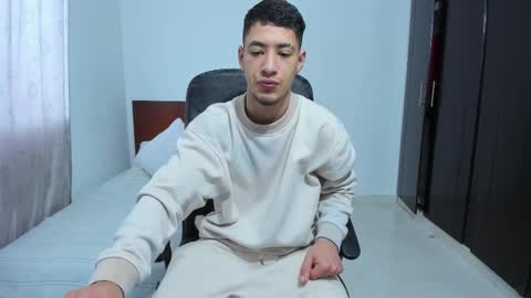 Snapshot of chandler_kenji chatting on 11/03/25, 11:22 Kenji online show from 11/03/25, 11:22