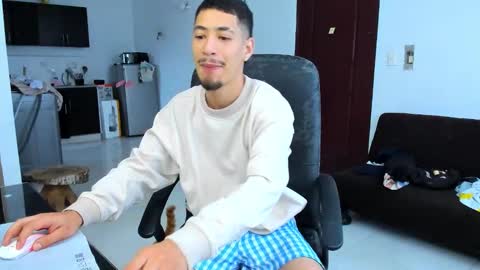 Snapshot of chandler_kenji chatting on 03/26/26, 11:27 Kenji online show from 03/26/26, 11:27