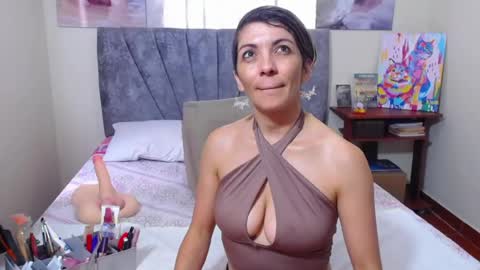 Snapshot of chanel_joliee chatting on 06/30/26, 01:34 chanel online show from 06/30/26, 01:34