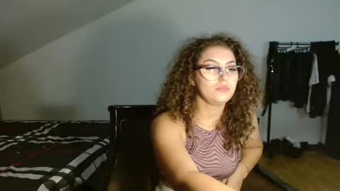 Stephanieblisss online show from 12/08/24, 03:35