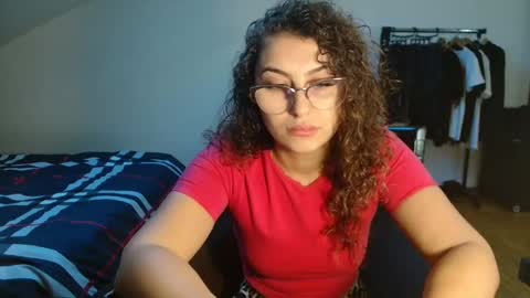 Stephanieblisss online show from 01/04/25, 12:59