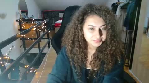 Stephanieblisss online show from 11/29/25, 08:50