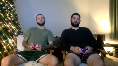 Snapshot of change340 chatting on 12/03/24, 12:02 TATS AND TANNED online show from 12/03/24, 12:02