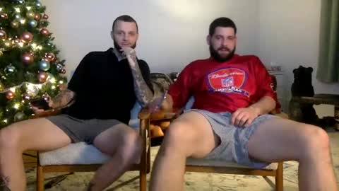 Snapshot of change340 chatting on 12/05/24, 02:09 TATS AND TANNED online show from 12/05/24, 02:09