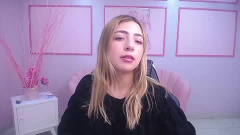 channel_blonde_a online show from 12/01/24, 04:51