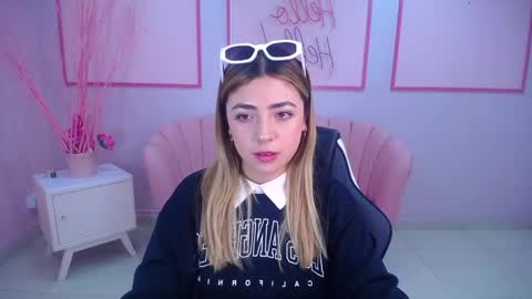 channel_blonde_a online show from 12/09/24, 04:58