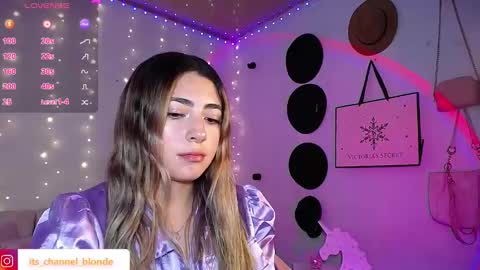 channel_blonde_a online show from 03/04/25, 08:05