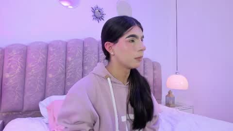 Snapshot of channel_sofia chatting on 07/15/26, 12:38 Channel Sofia online show from 07/15/26, 12:38