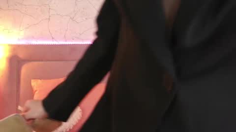 Channelangeless online show from 10/17/25, 08:17