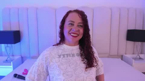 Channelfox  online show from 12/22/25, 07:44