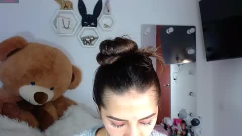 Isabella online show from 12/16/24, 09:20