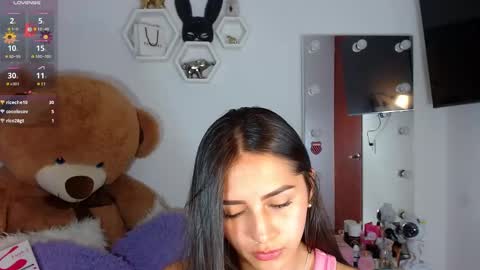 Isabella online show from 01/15/25, 11:32