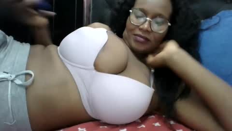 Snapshot of chantal99 chatting on 03/26/26, 04:23 chantal99 online show from 03/26/26, 04:23