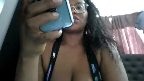 Snapshot of chantal99 chatting on 05/10/26, 08:14 chantal99 online show from 05/10/26, 08:14
