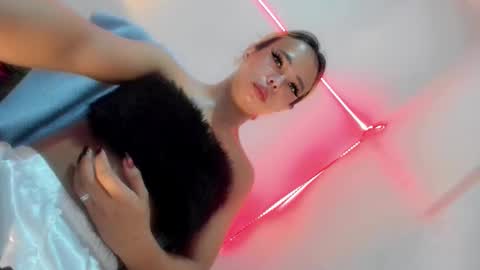 Snapshot of chantal_fuck chatting on 05/14/26, 01:12 chantal_fuck online show from 05/14/26, 01:12