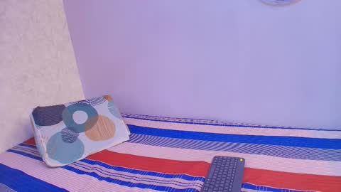 Raquel  online show from 12/18/25, 12:00