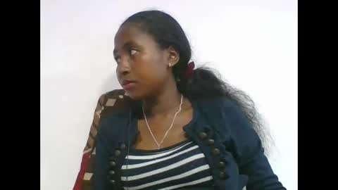 chantale483461 online show from 04/15/26, 06:37