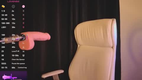 Chantall online show from 10/25/25, 04:53