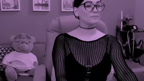 The Queen online show from 04/05/26, 06:43