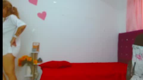 Snapshot of chantalsemenova2023 chatting on 07/16/26, 04:46 chantal sweety and horny latina for u online show from 07/16/26, 04:46