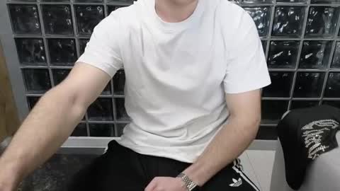 Stern online show from 04/12/26, 01:05