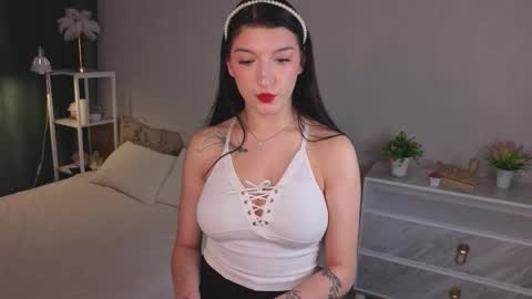 Amelia online show from 10/26/25, 12:33