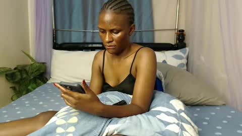 Chantel online show from 12/31/24, 09:28