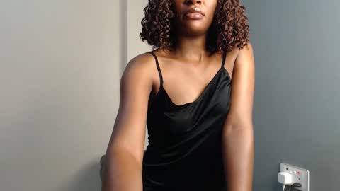 Chantel online show from 11/22/25, 03:38