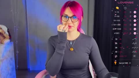 Suzanna Snow online show from 01/10/25, 04:22