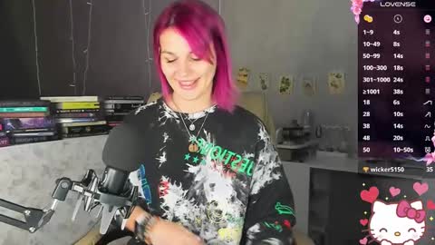 Suzanna Snow online show from 09/13/25, 04:34