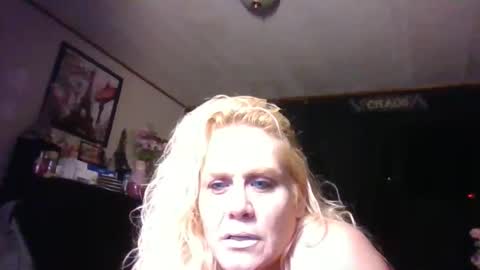 Snapshot of chaosangel33 chatting on 02/24/26, 06:17 Ms. Behaving online show from 02/24/26, 06:17