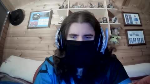 Guy online show from 11/01/25, 09:39