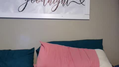 ChLoE online show from 04/06/26, 11:49