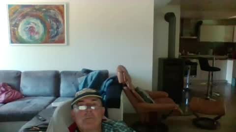 charles6064 online show from 07/28/26, 10:21