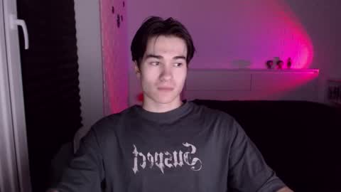 charleshanson69 online show from 09/10/25, 04:18