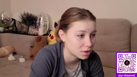 Snapshot of charlesreynosa chatting on 02/21/26, 09:21 Ariel online show from 02/21/26, 09:21