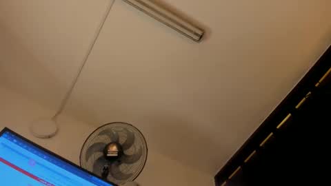 Snapshot of charlie_eusse chatting on 02/27/25, 07:23 charlie eusse online show from 02/27/25, 07:23