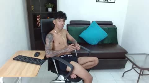 Snapshot of charlie_oconnor chatting on 12/18/24, 07:15 Charlie oconnor online show from 12/18/24, 07:15