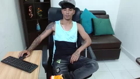 Snapshot of charlie_oconnor chatting on 01/04/25, 04:01 Charlie oconnor online show from 01/04/25, 04:01