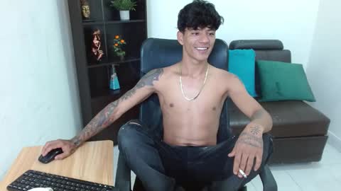 Snapshot of charlie_oconnor chatting on 01/07/25, 06:38 Charlie oconnor online show from 01/07/25, 06:38